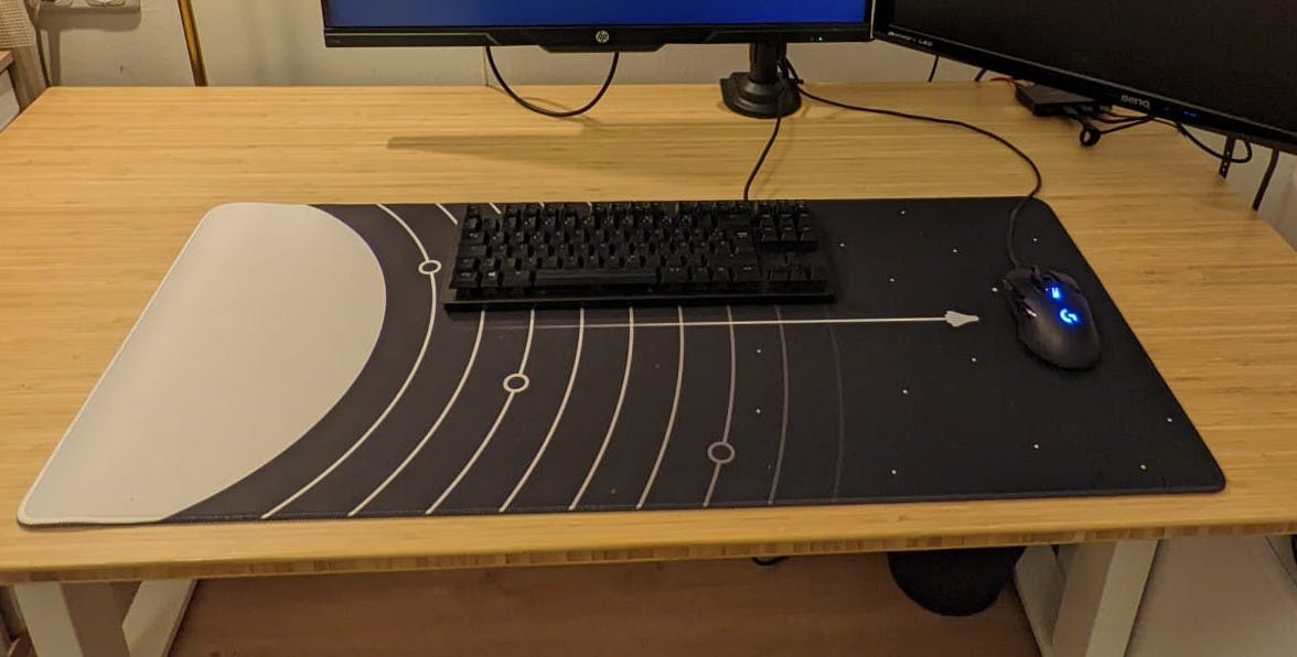 Review photo of deskmat by LG